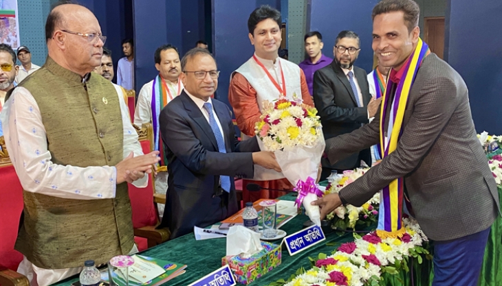 পোশাক রপ্তানিতে ফের ভিয়েতনামকে ছাড়িয়ে গেল বাংলাদেশ