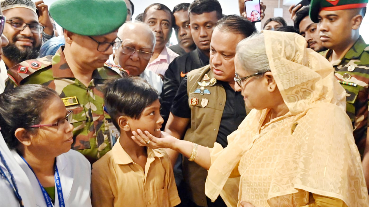 ছোট্ট রাব্বির দায়িত্ব নিলেন প্রধানমন্ত্রী