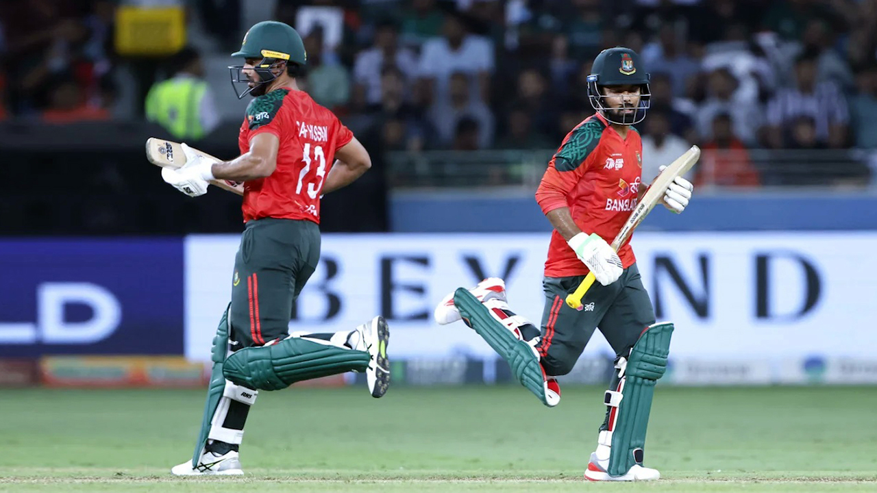 রুদ্ধশ্বাস লড়াইয়ে শ্রীলঙ্কাকে হারিয়ে সুপার ফোরের মিশন শুরু বাংলাদেশের