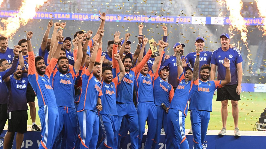 এশিয়া কাপ : শ্বাসরুদ্ধকর ম্যাচে পাকিস্তানকে হারিয়ে চ্যাম্পিয়ন ভারত