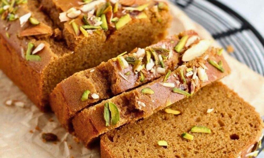 সহজে বাড়িতেই তৈরি করুন নলেন গুড়ের কেক