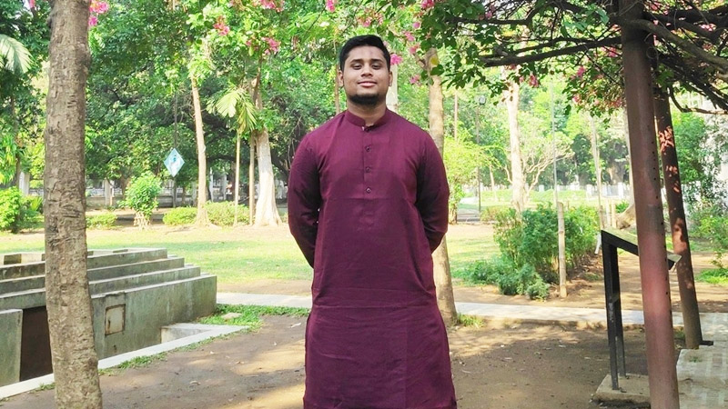 ফেসবুকে হঠাৎ হাসনাত আবদুল্লাহর পোস্ট, মুহূর্তে ভাইরাল