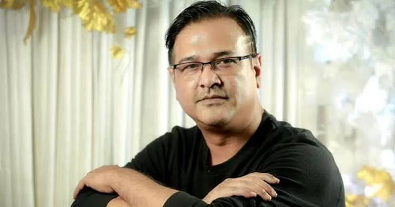 আসিফ আকবরের গাড়ি লক্ষ্য করে গুলি